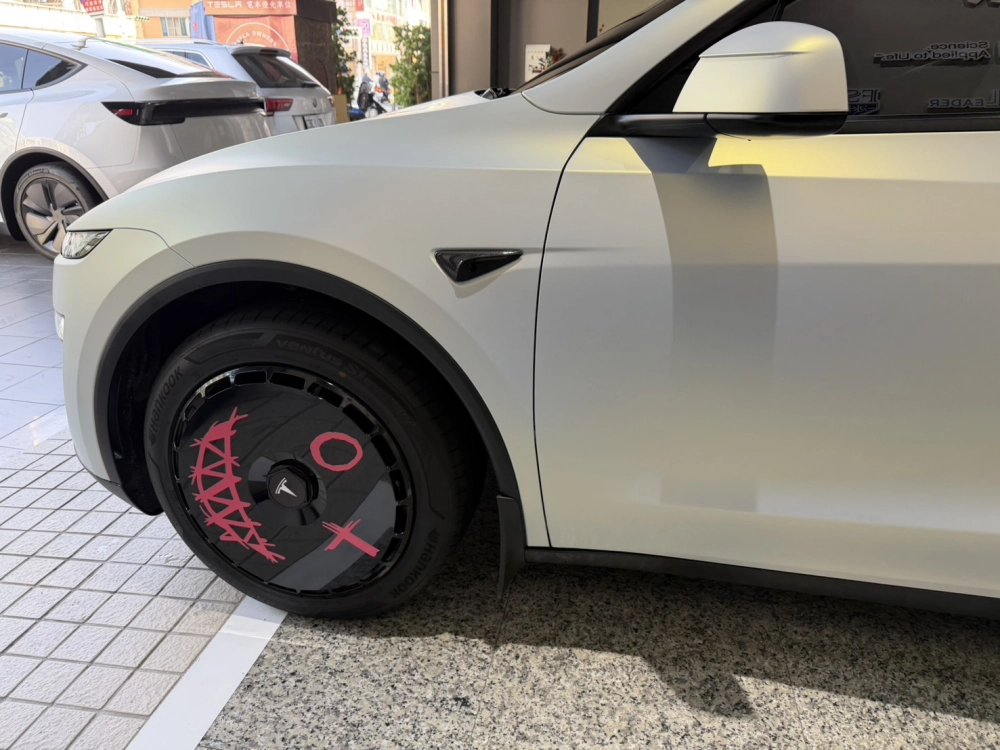 特斯拉輪框節能蓋