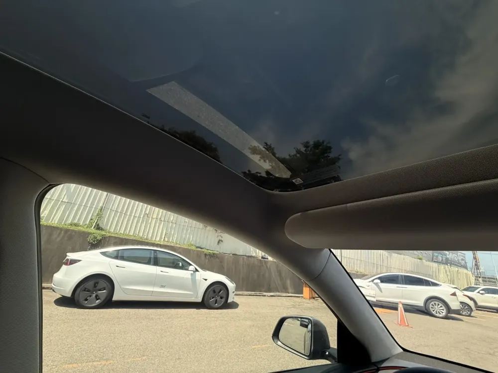 Tesla Model Y 3M奢華方案 天窗奢華20