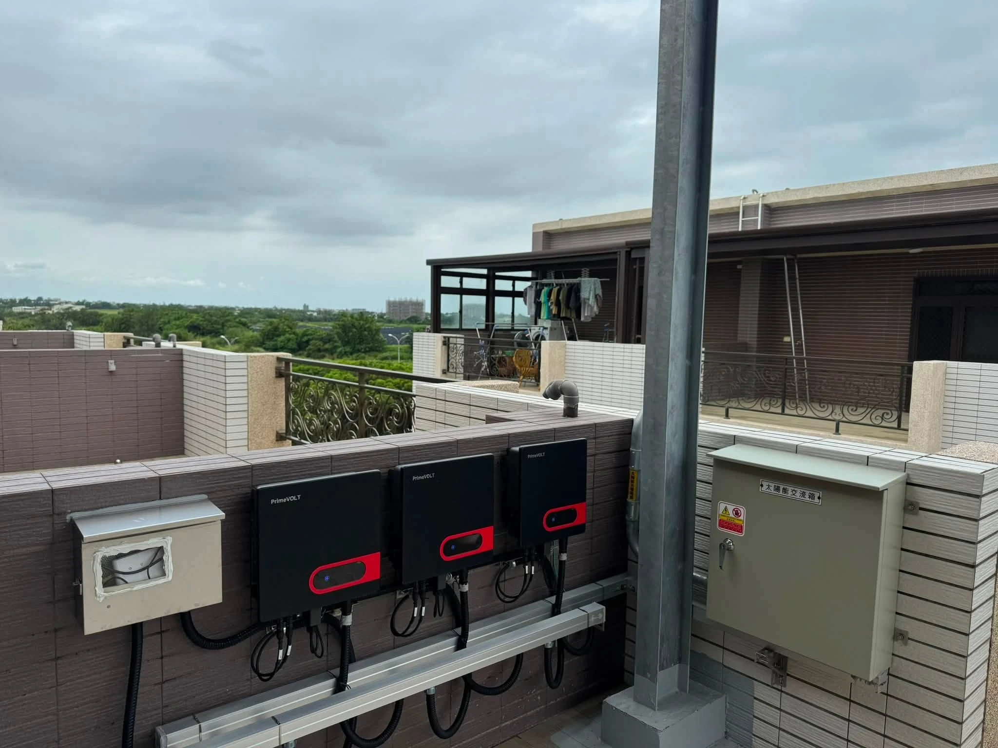 桃園大園12.5kw太陽光電系統併外線已安裝完成