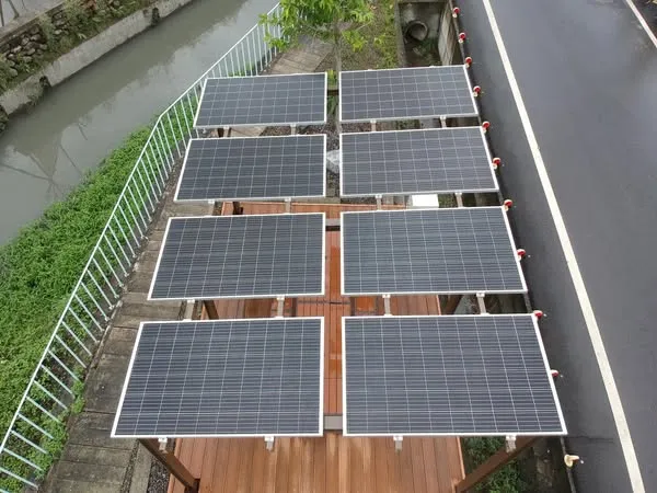 宜蘭太陽能安裝∥二結公園涼亭太陽能2.64kw獨立型(帶電池)系統