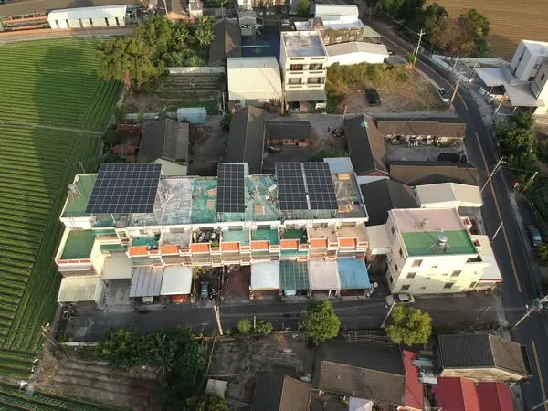 雲林太陽能安裝∥虎尾出租屋頂設置16.8kw,189kw