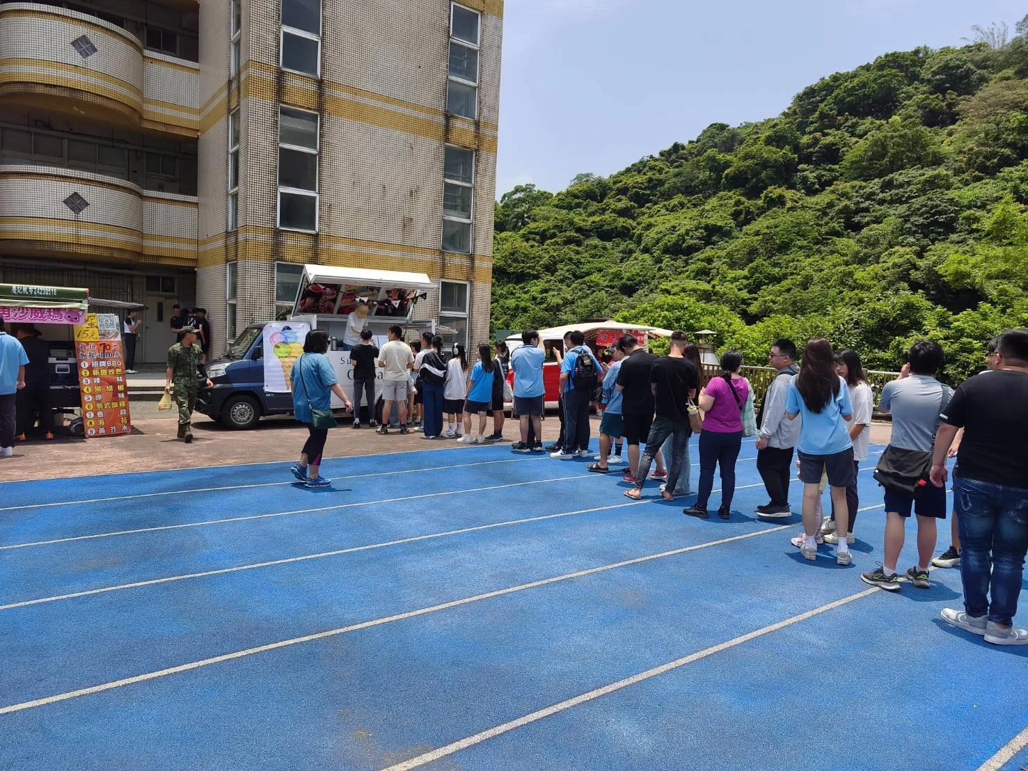 冰淇淋餐車服務