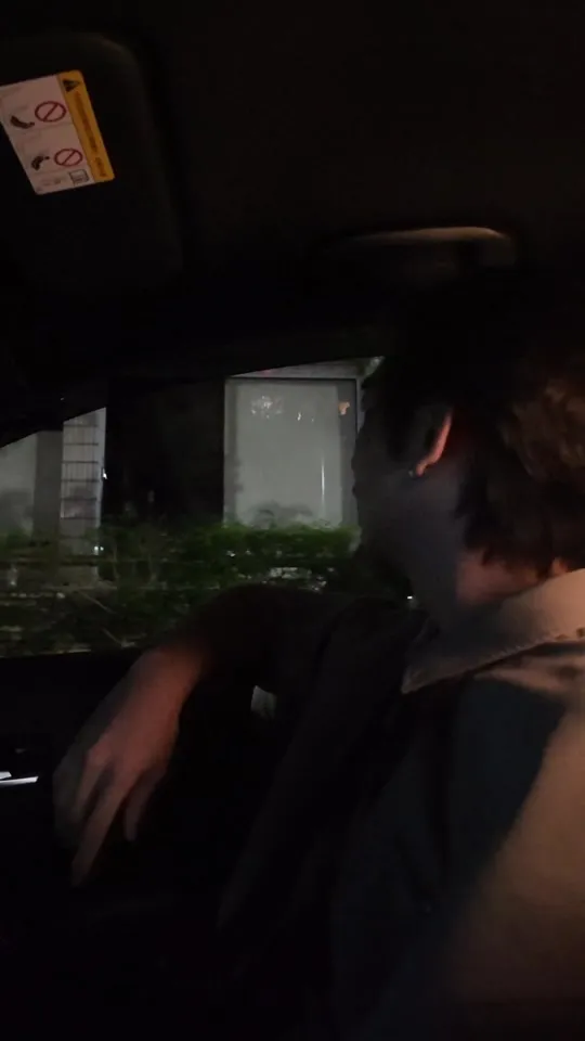 這副駕有點ㄎ一ㄤ