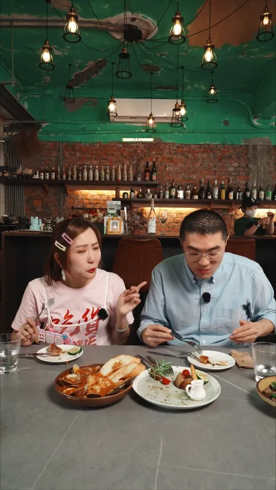 基隆港旁暖暮甜廚-第一集