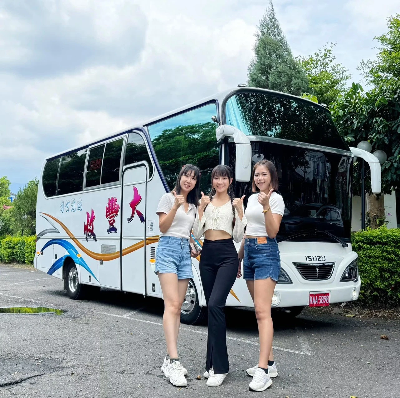 高鐵接送包車怎麼預約？到站接送、送站與多人行李安排