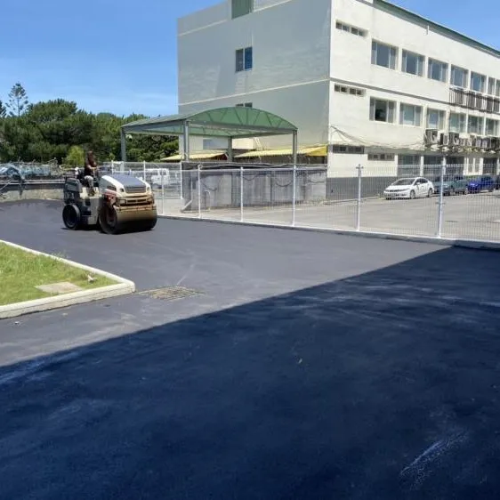 路面柏油瀝青鋪設