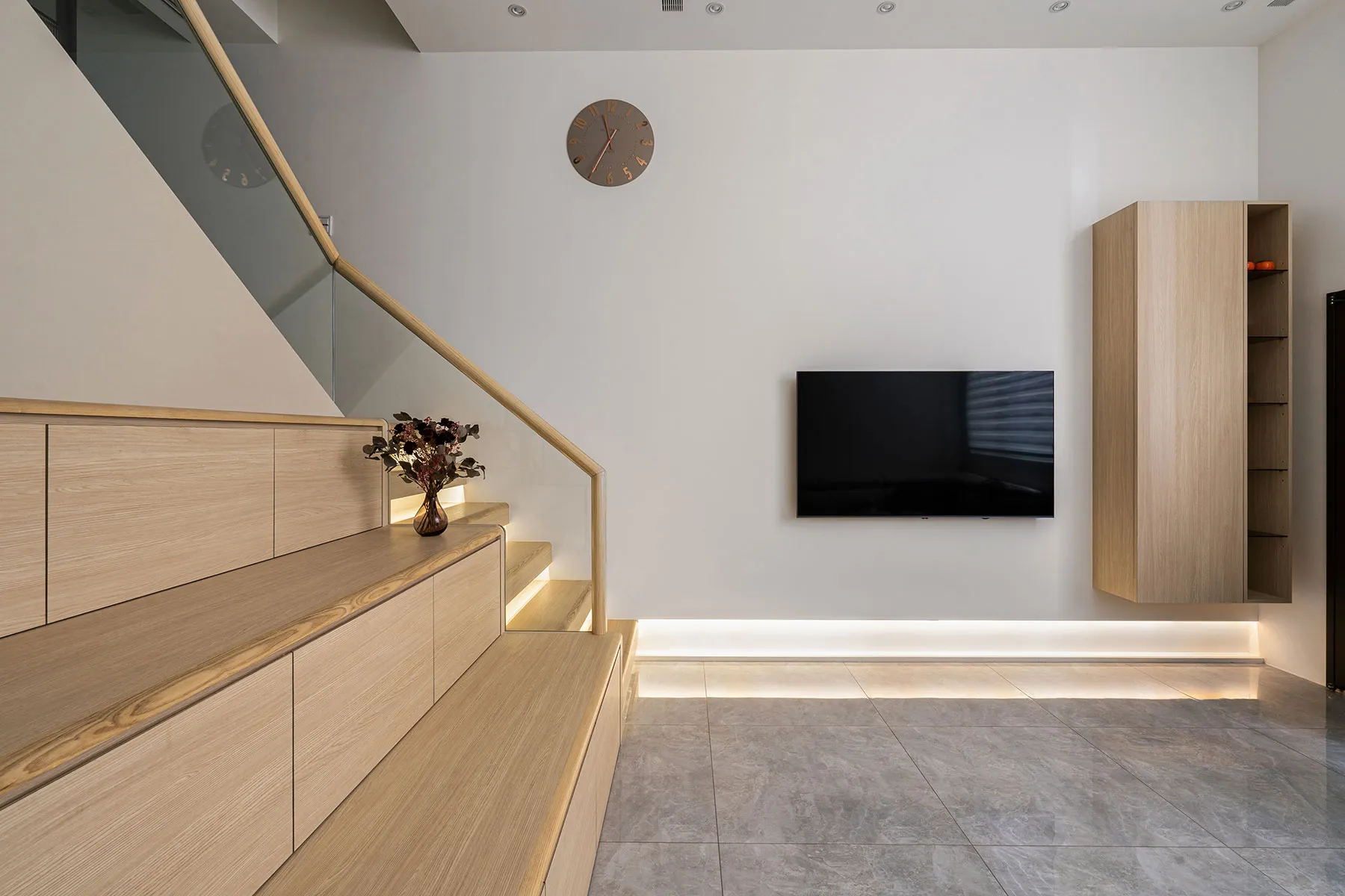 H宅 RESIDENTIAL SPACE