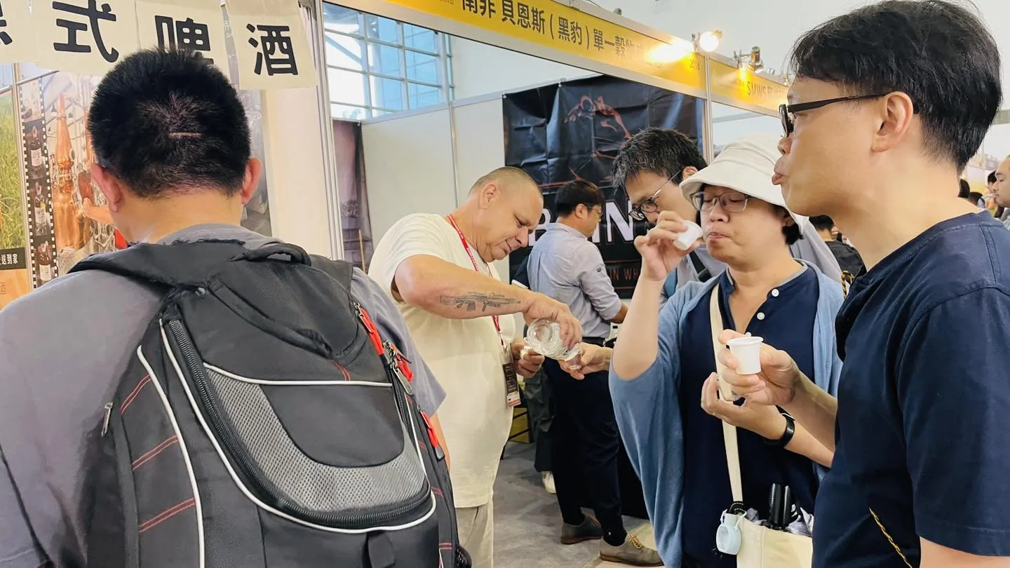 福爾摩沙時報｜微醺的異國戀情，一世的合伙承諾 德國釀酒師的《綠點酒莊》