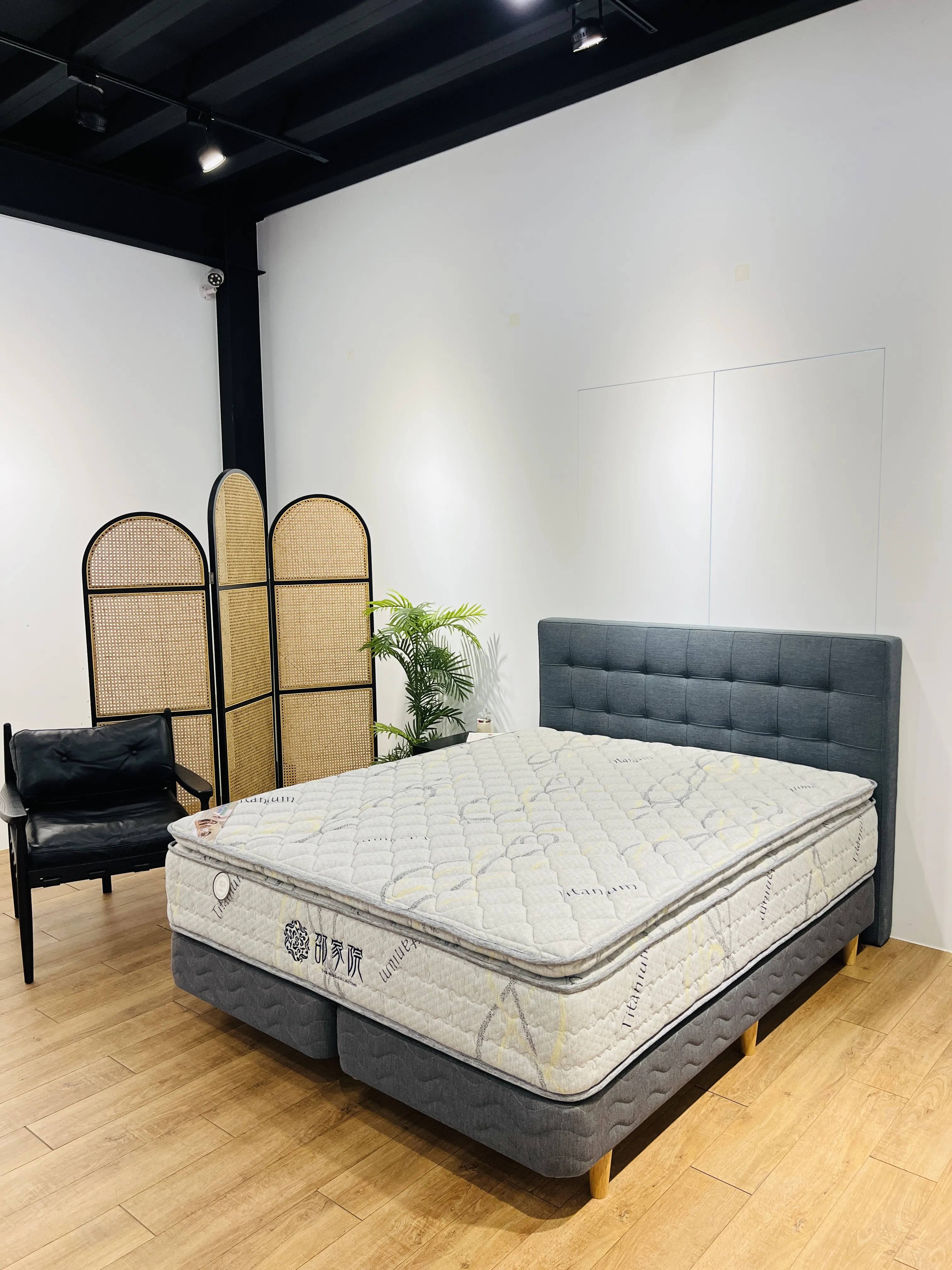 三線乳膠獨立床