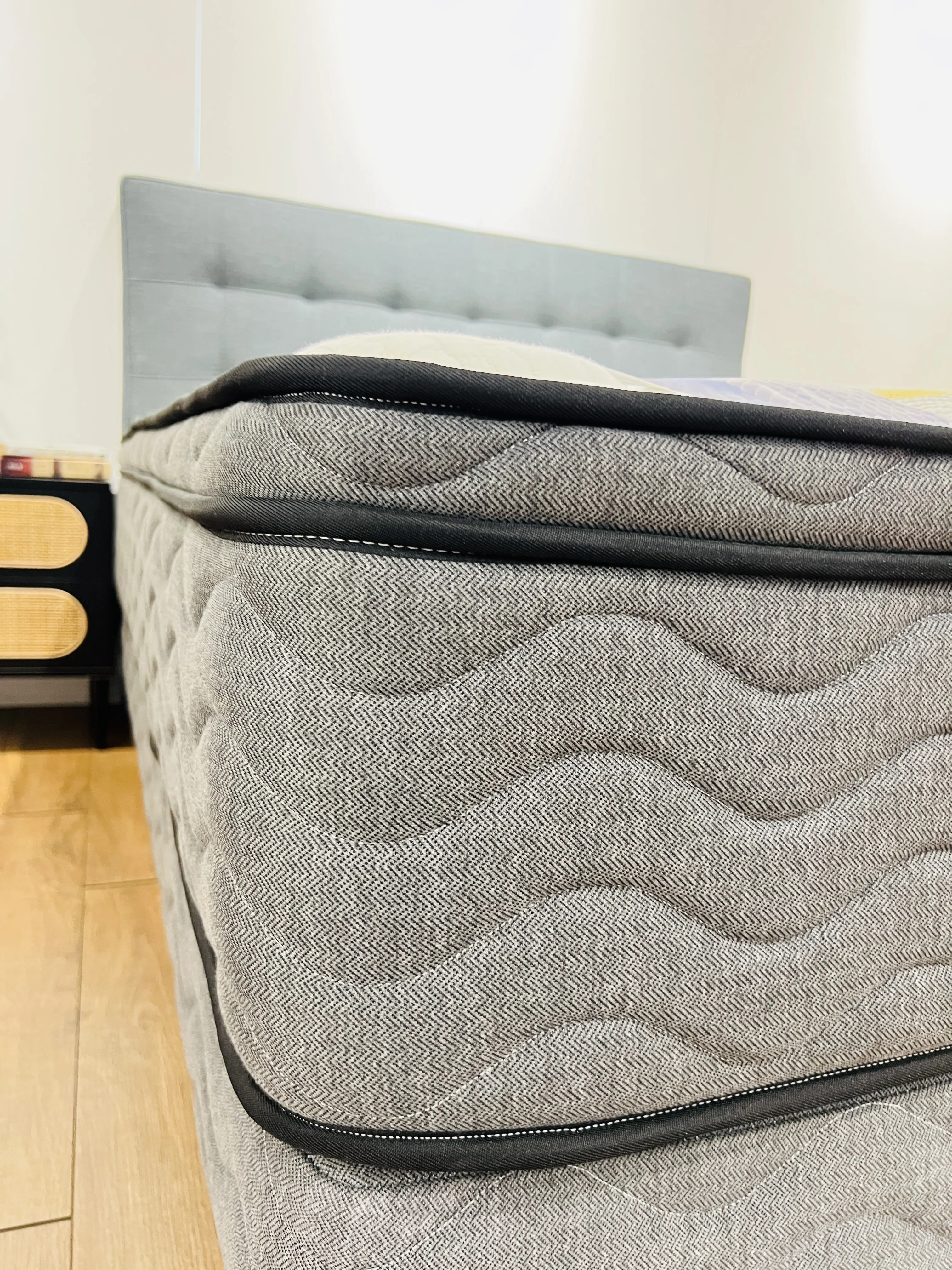 石墨烯硬式獨立床