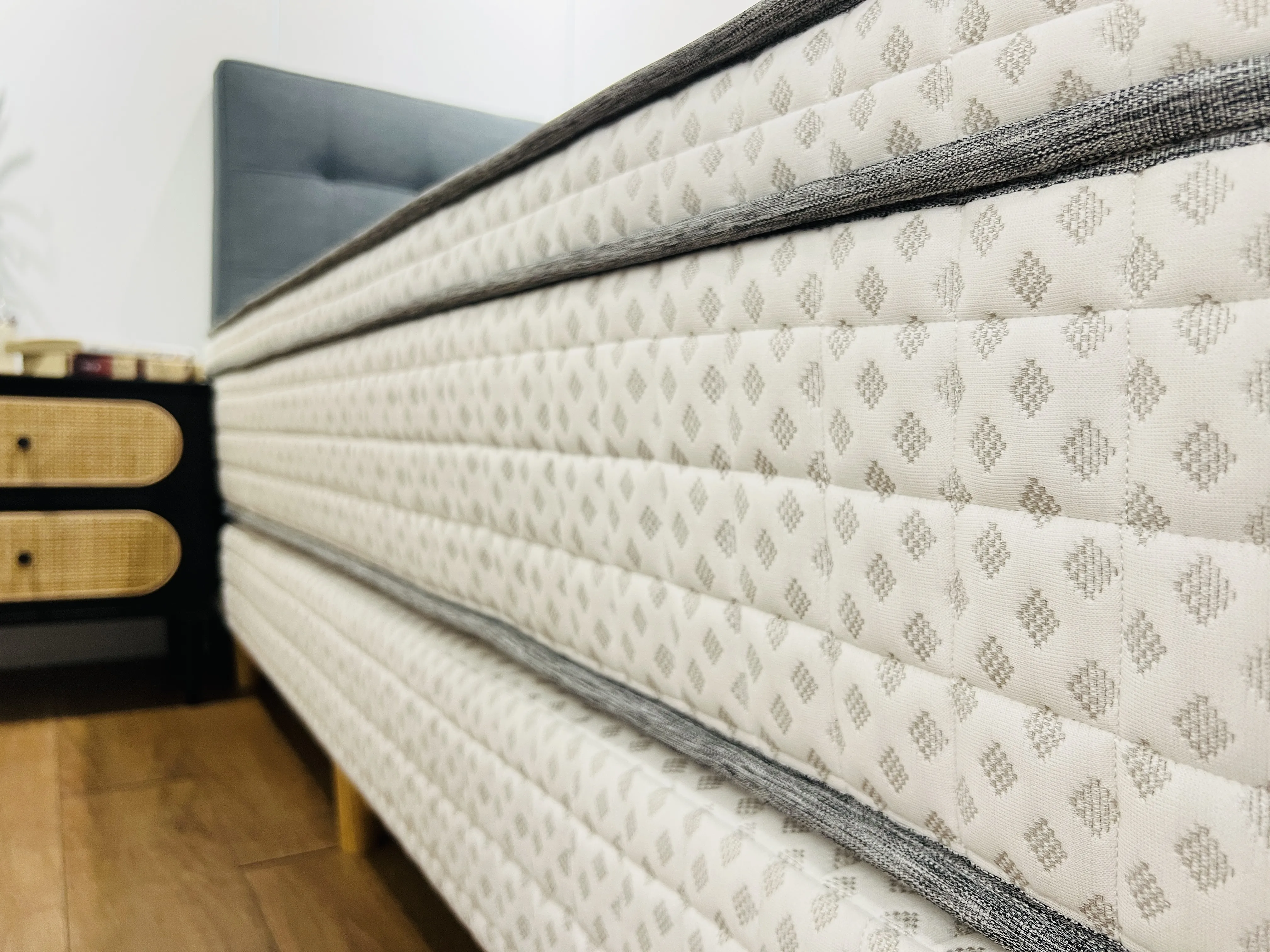 極凍紗硬式獨立床