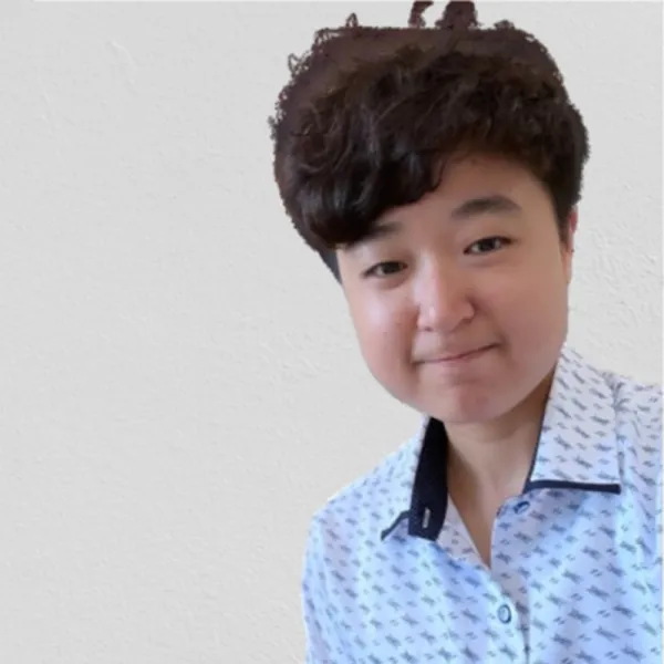 簡巧欣 諮商心理師