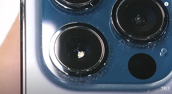 iPhone鏡頭刮傷是什麼原因呢? iPhone鏡頭刮傷是什麼原因呢?