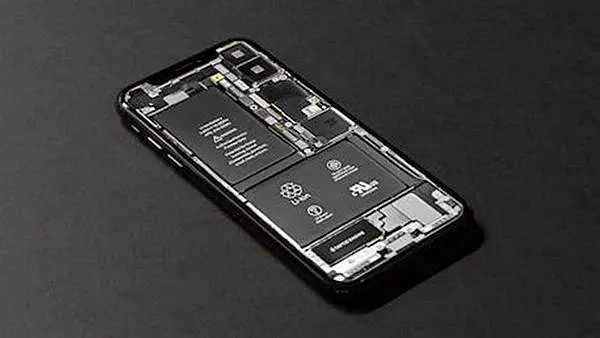 iPhone電池膨脹還能用嗎? iPhone電池膨脹還能用嗎?