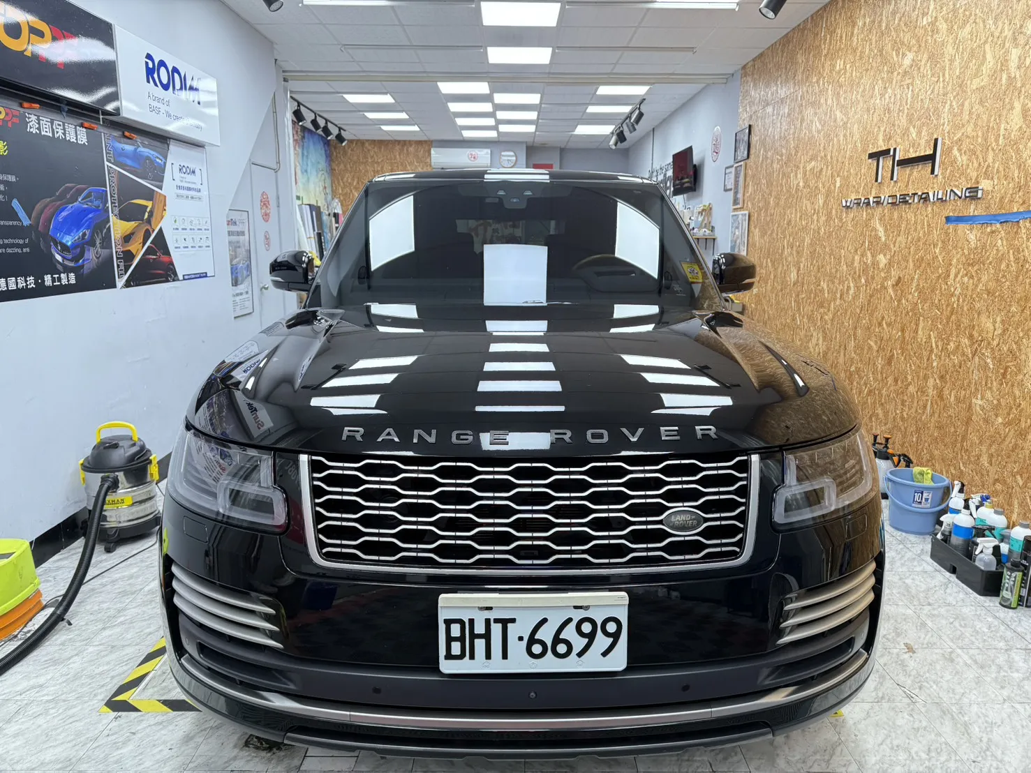 Lange rover velar 陶瓷鍍膜｜高雄汽車鍍膜｜高雄汽車美容