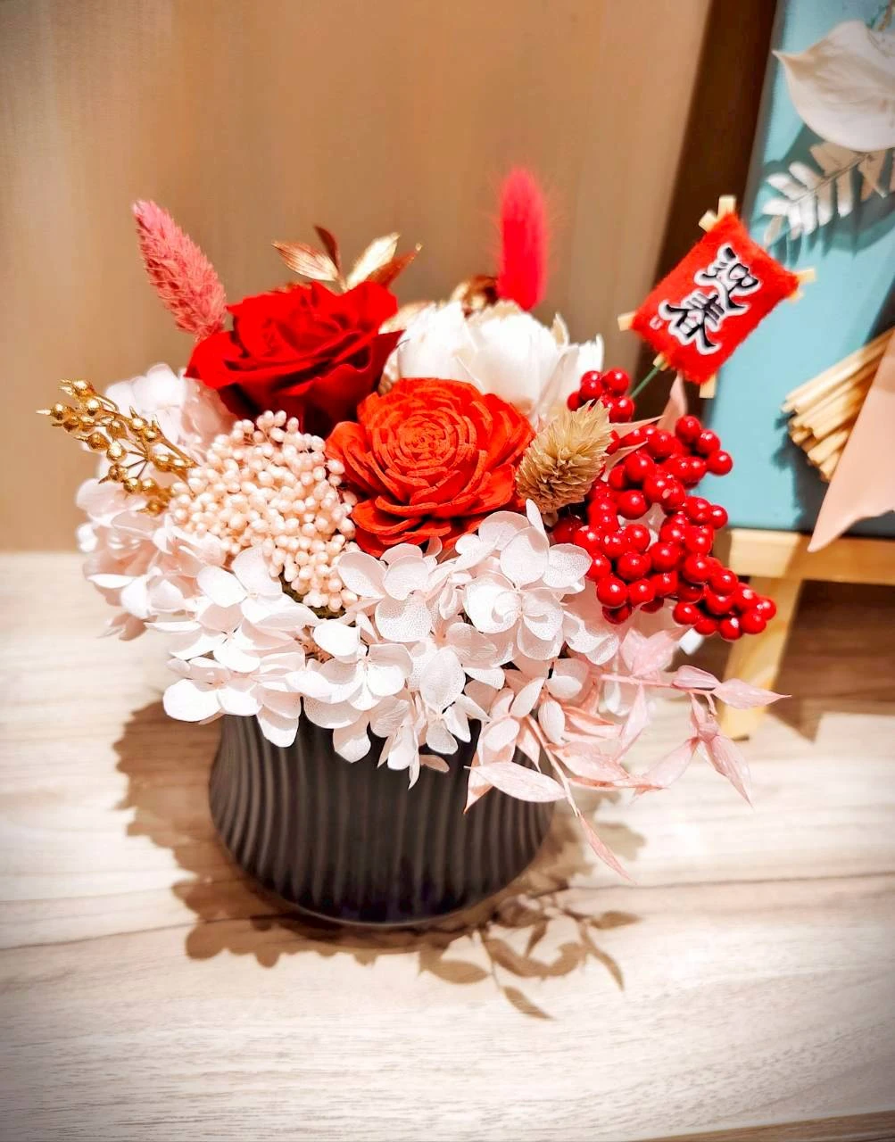 迎春花藝黑盆器|紅色永生玫瑰