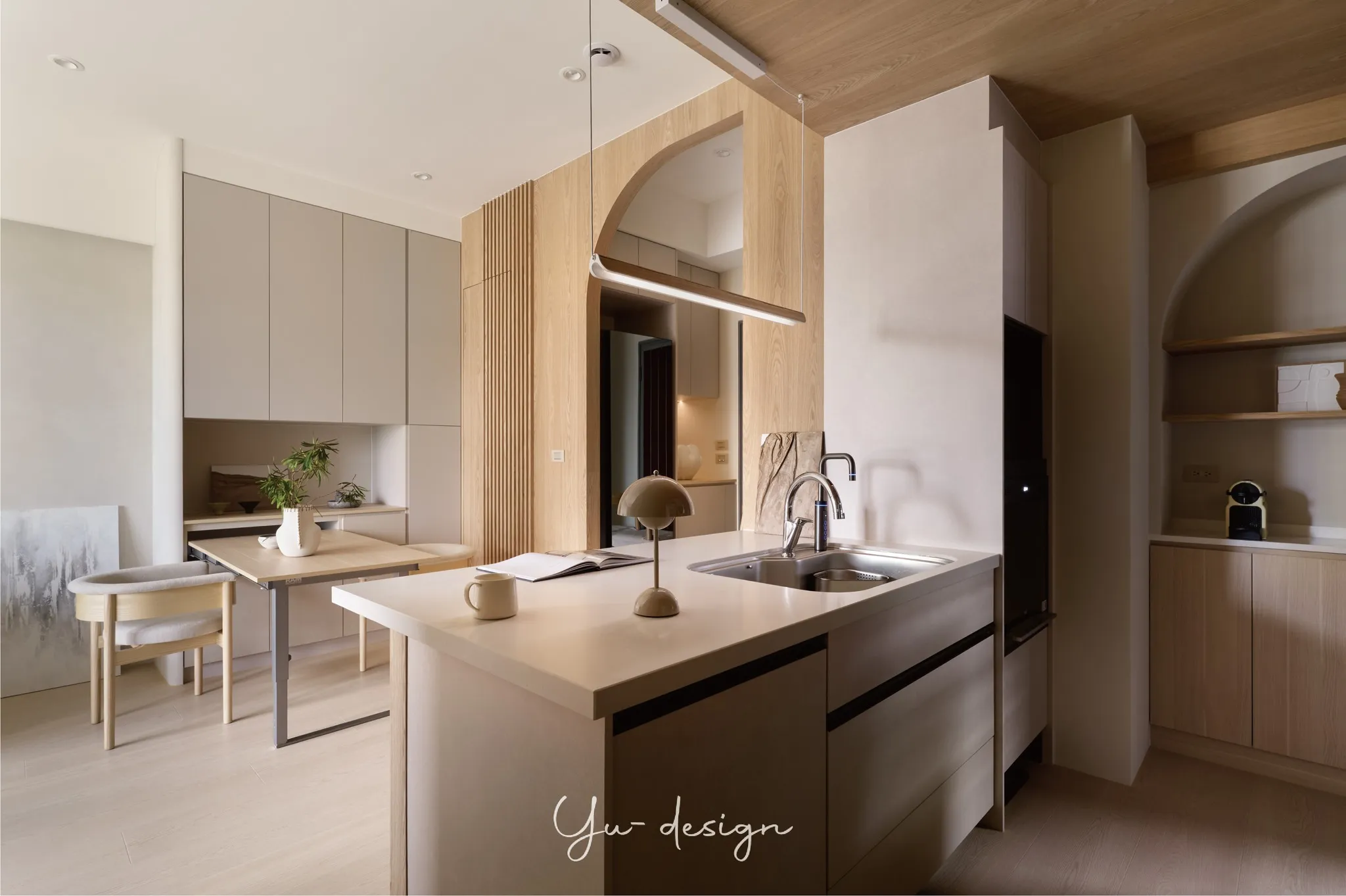 光落木間，心隨日暖