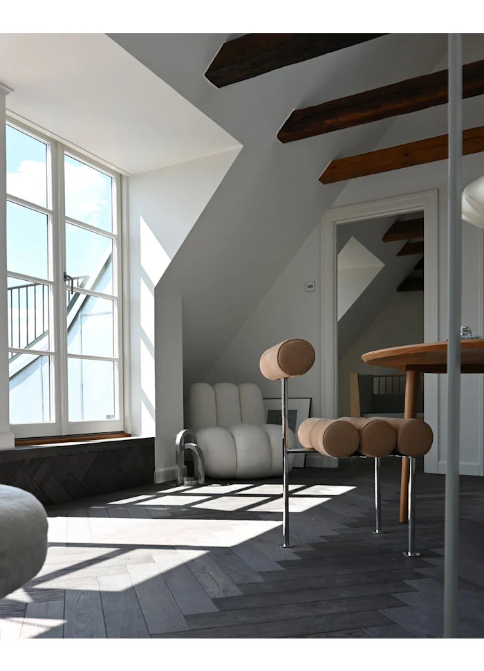 Hiro 餐椅 - 拋光不鏽鋼 - 磨砂牛皮革