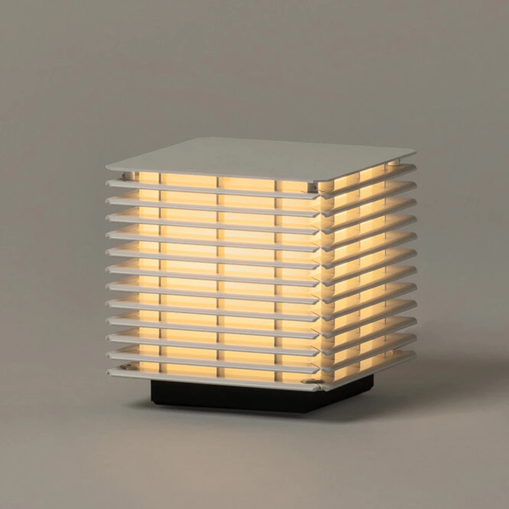 Shiro 17 充電式桌燈