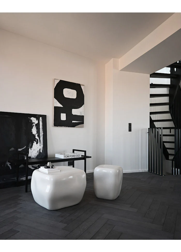 Ishi 咖啡桌, 中 - 亮面白樺木色