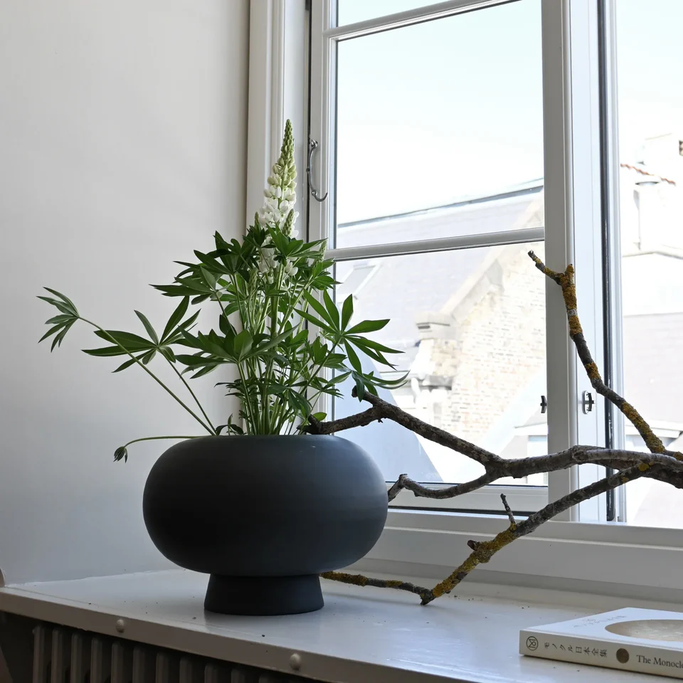 Kabin 圓形花瓶,寬口 - 黑色