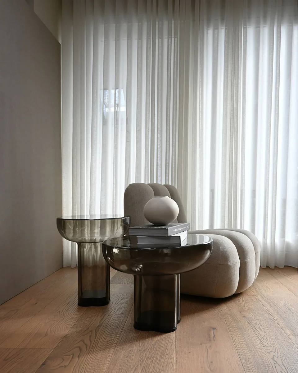 皇冠桌,低 - 煙霧森林