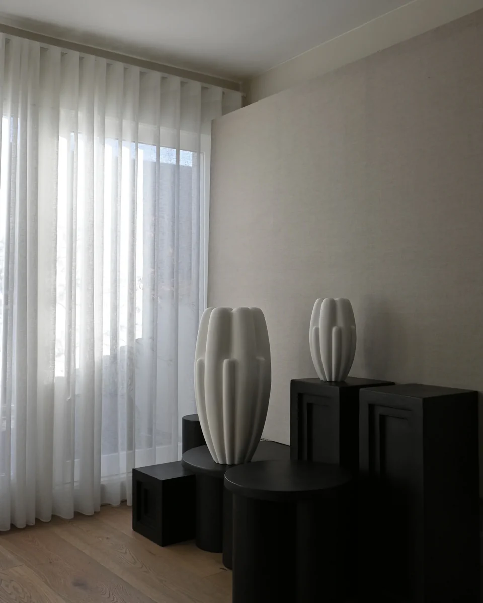 綻放花瓶,細長小 - 骨白色