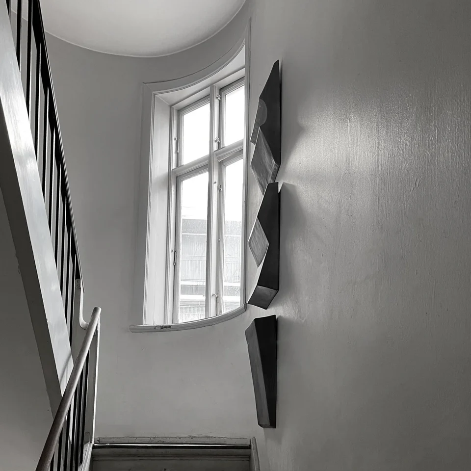 Sculpt 雕塑藝術壁飾,波浪,迷你 - 深灰色