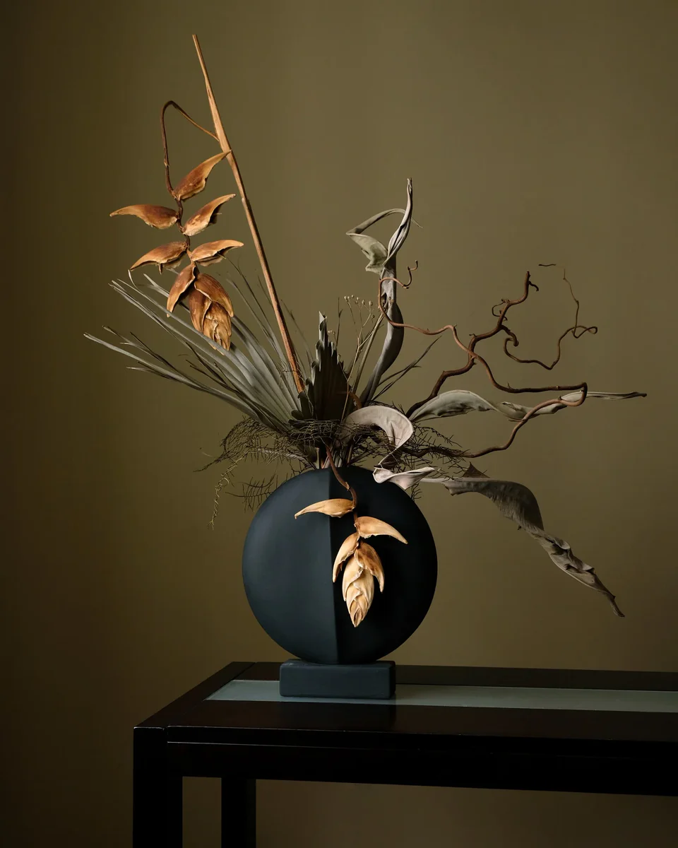 古根海姆花瓶,小 - 黑色