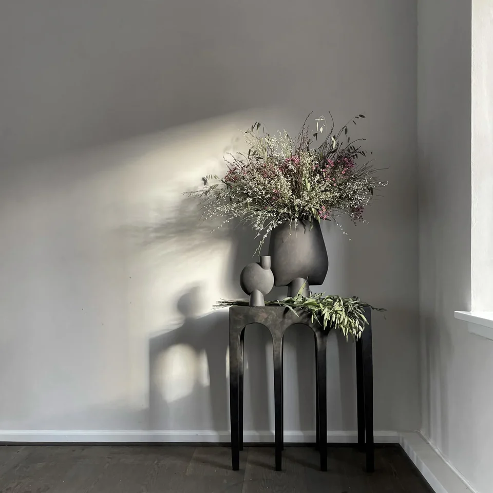 Bow拱門邊桌 - 咖啡色