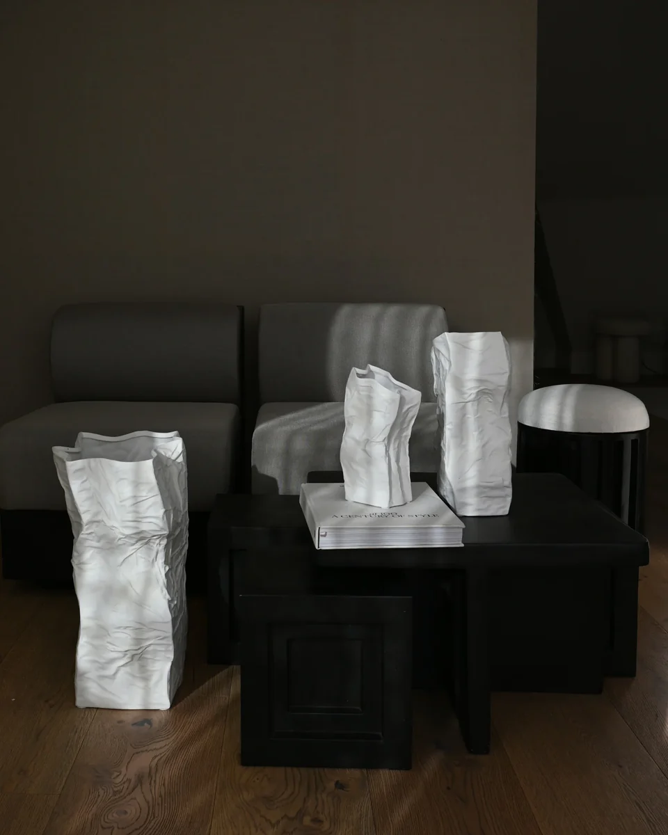 皺褶花瓶,大 - 骨白色