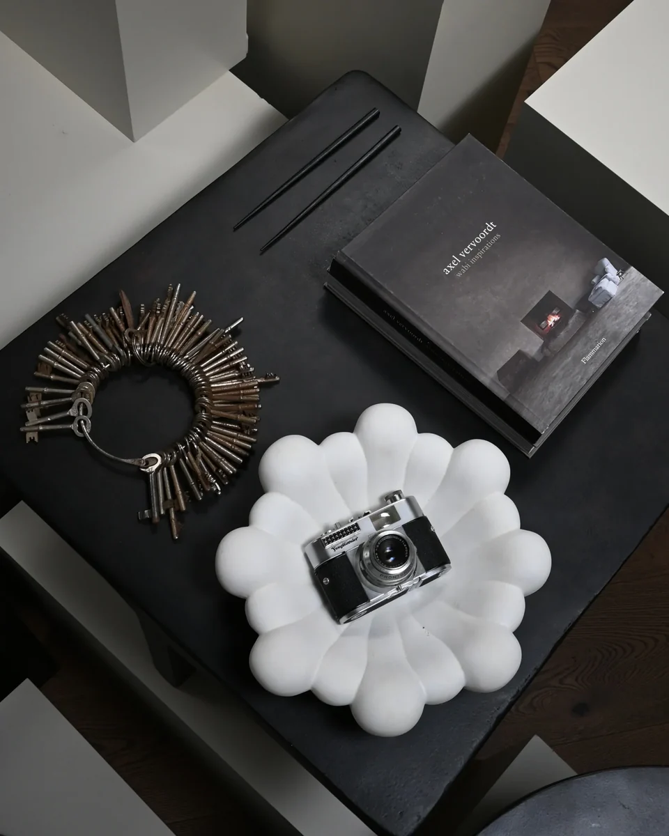 綻放陶盤,中 - 骨白色