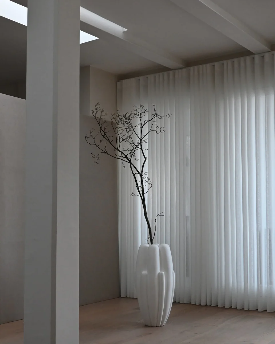 綻放花瓶,細長大 - 骨白色