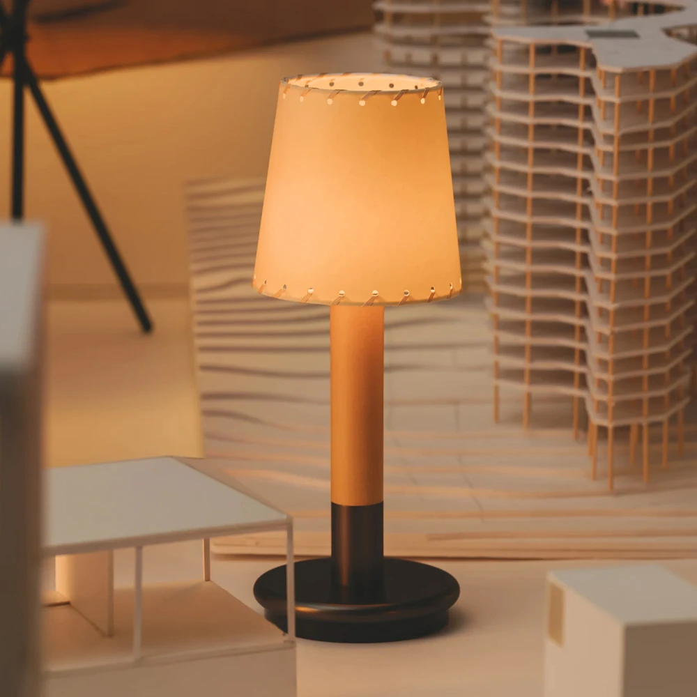 Basica Minima Bateria 充電式桌燈
