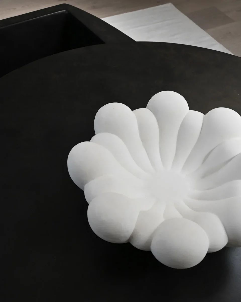 綻放陶盤,大 - 骨白色