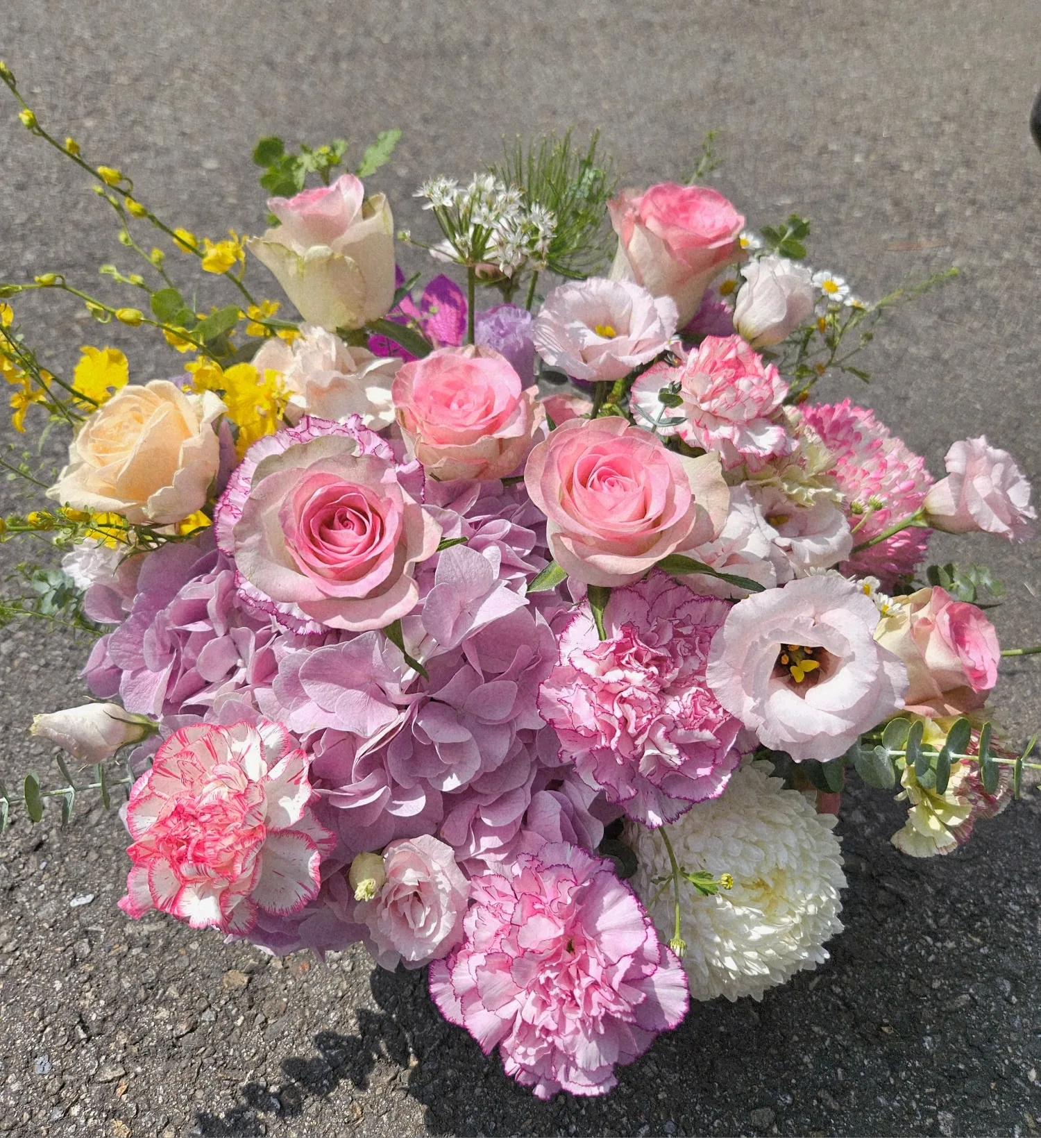 客戶訂製款－粉色鮮花花禮｜台中花束訂製｜台中花束設計