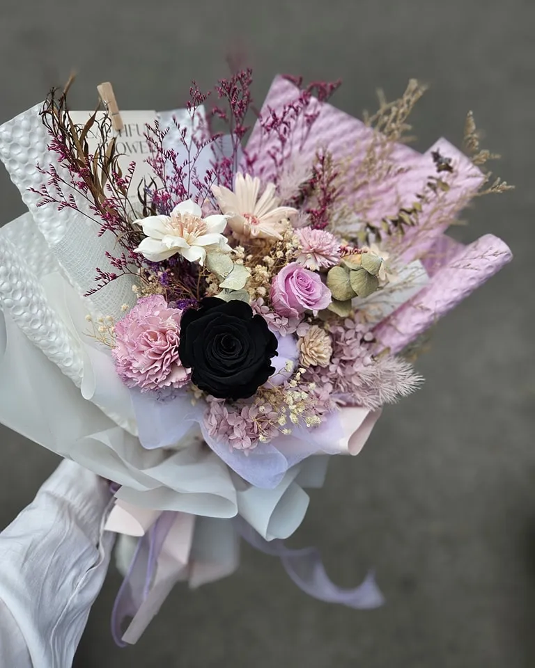 選一束你喜歡的花｜北區花藝教室｜台中永生花束設計