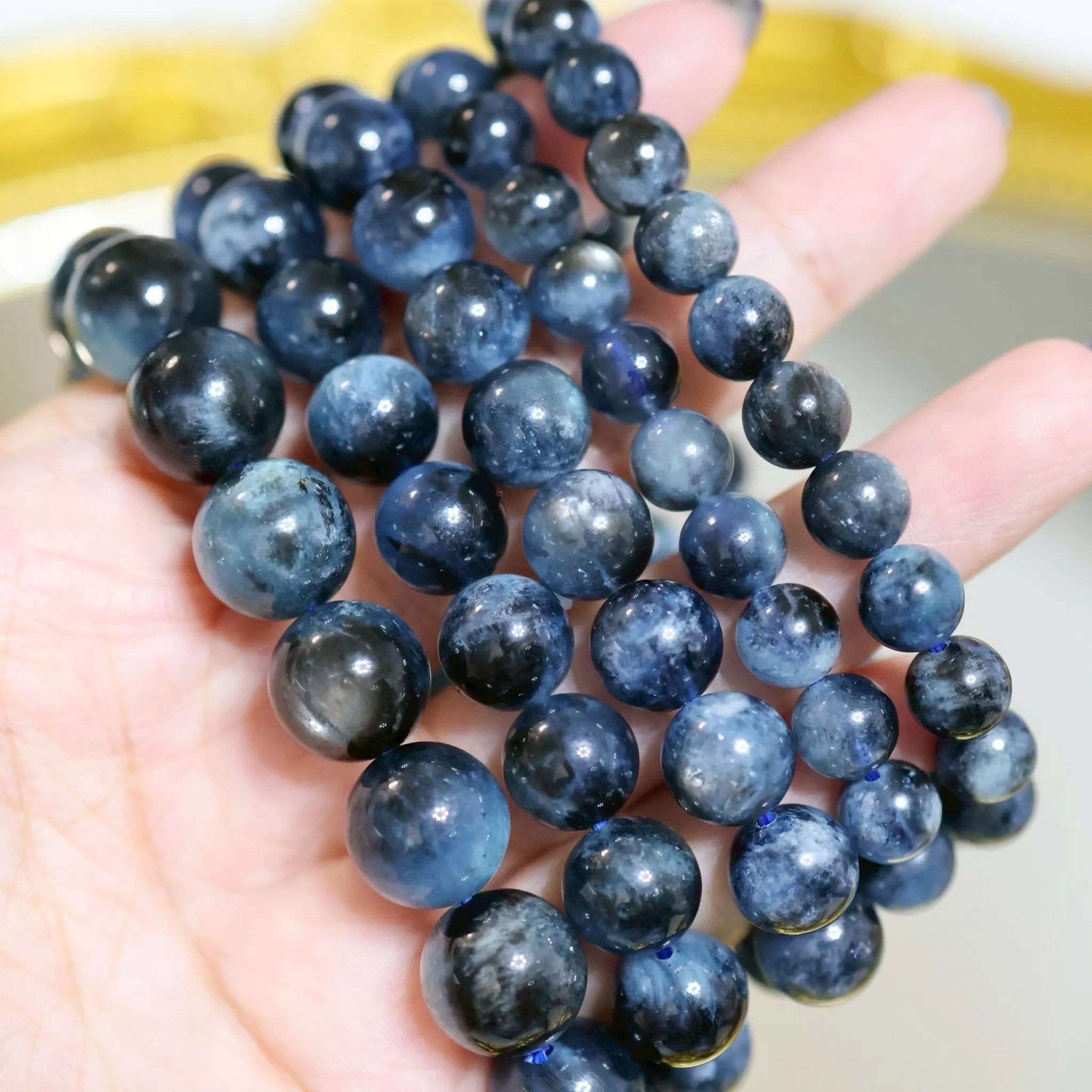 純串｜黑爆閃海藍寶（魔鬼海藍寶）