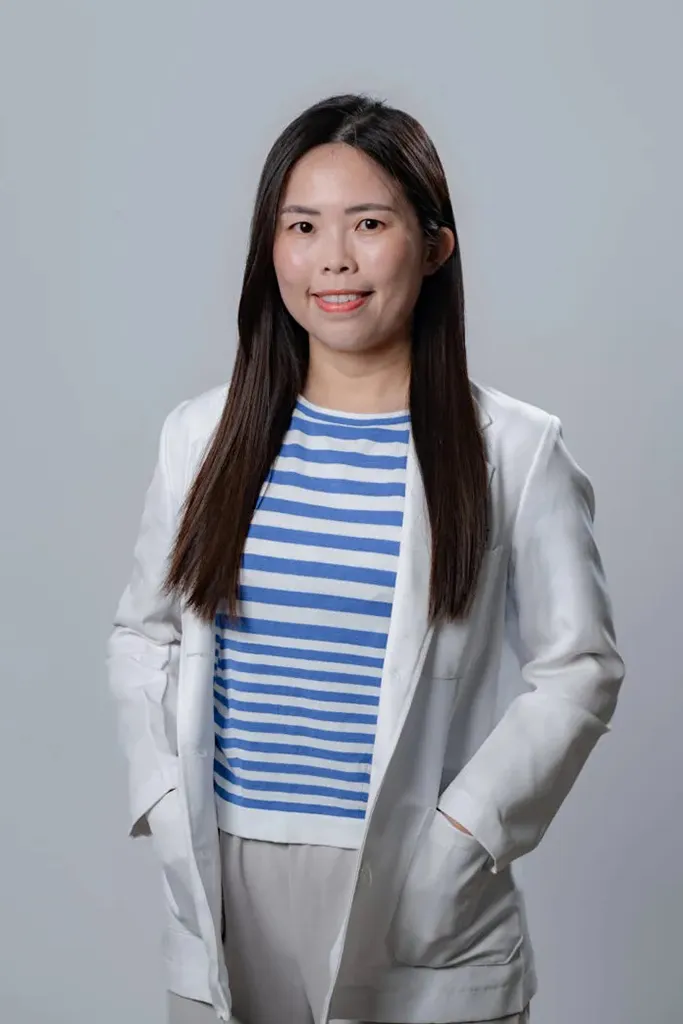 曾君于  治療師