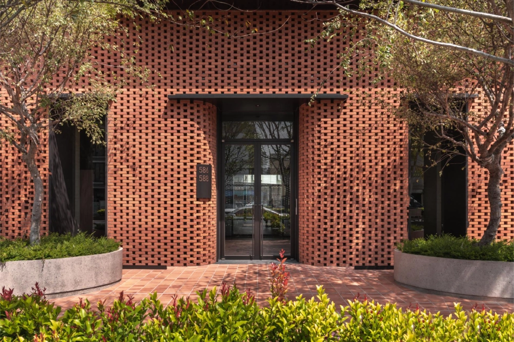 昕昕裏山 ‧ Life with Light