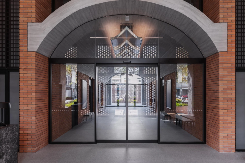 昕昕裏山 ‧ Life with Light