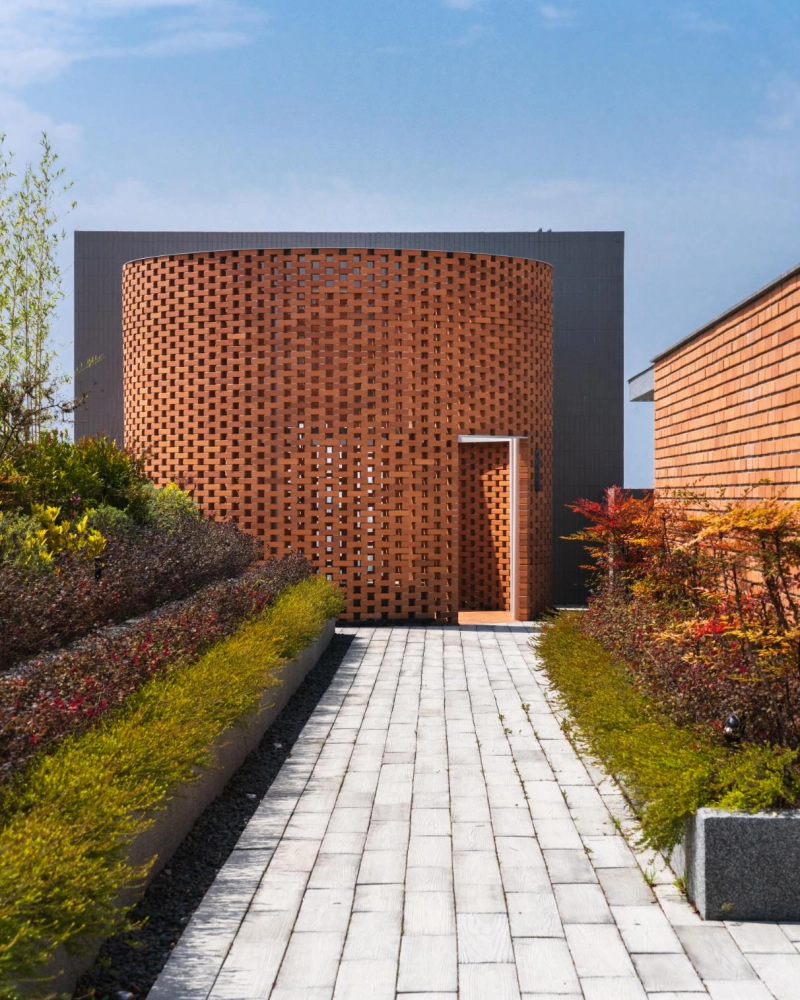 昕昕裏山 ‧ Life with Light