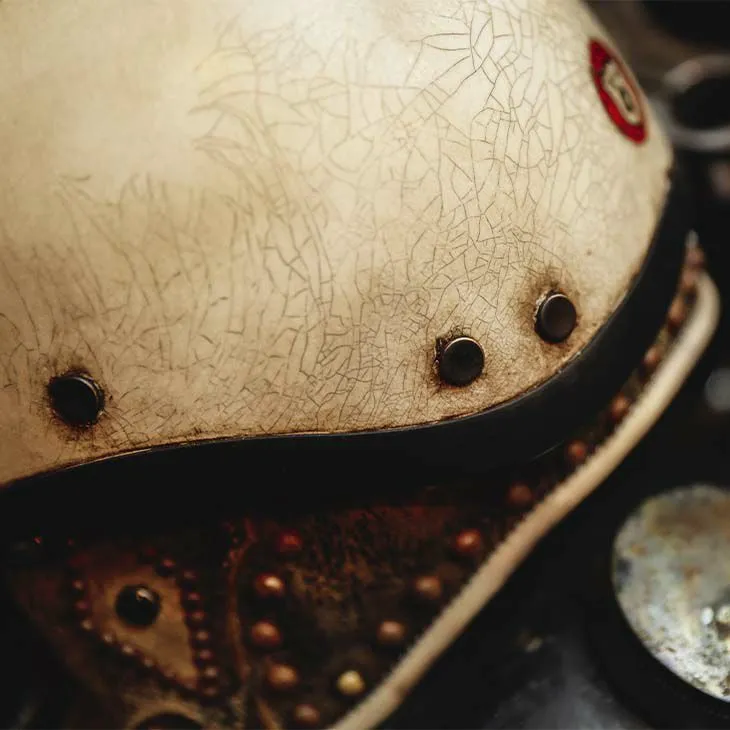 Vintage Cracked Paint & Studs HIRO PATINA ART STUDIO ONLY 20 CHRISTMAS PRESENTS No.61
