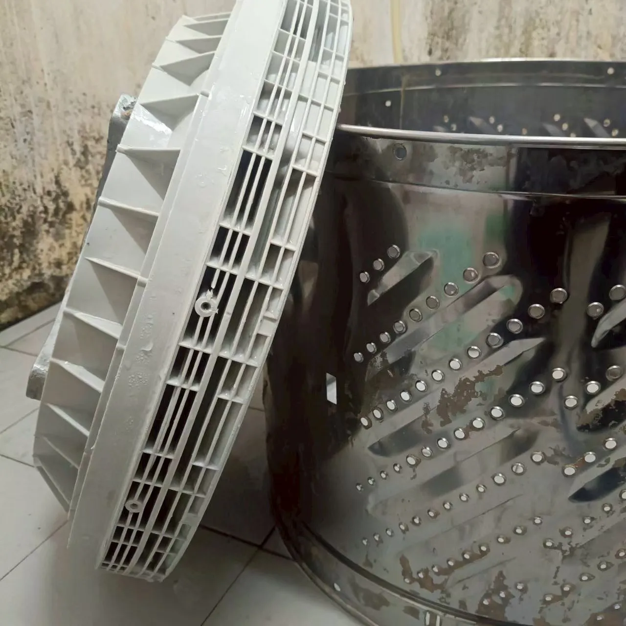 直立式洗衣機18