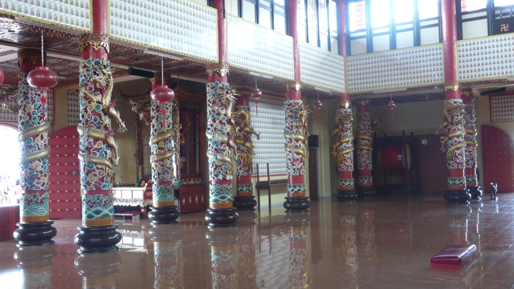 東馬山打根普濟寺藻井整修