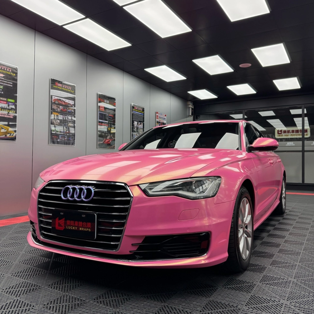 Audi A6 Sedan