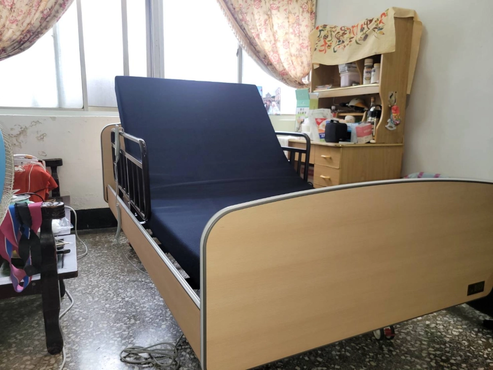 暖心電動床搭配4D透氣分壓床墊