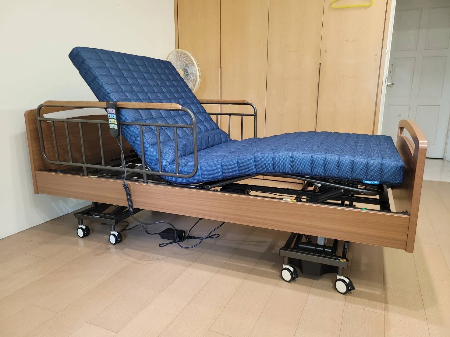 樂匠居家照顧電動床搭配《4D透氣分壓床墊》