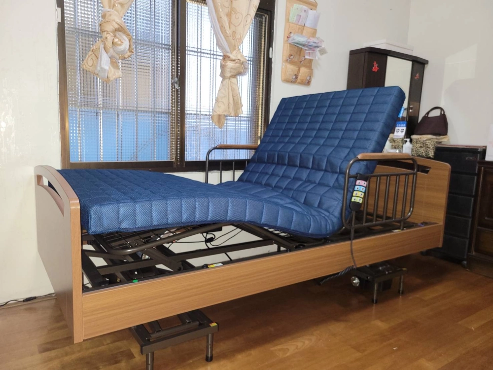 《樂匠四馬達居家電動床》搭配4D透氣分壓床墊