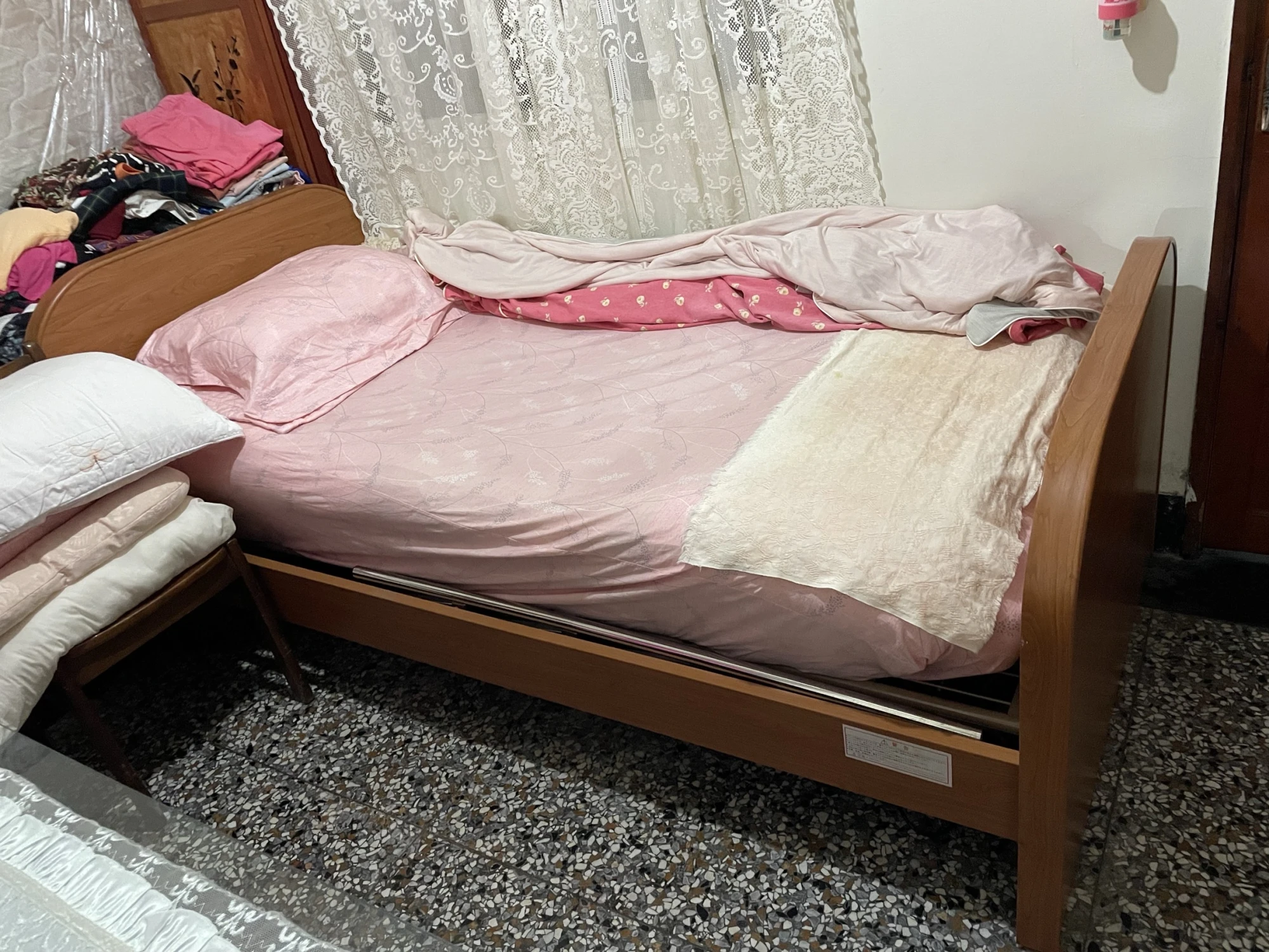 樂匠電動床搭配《七段式釋壓床墊厚15公分》